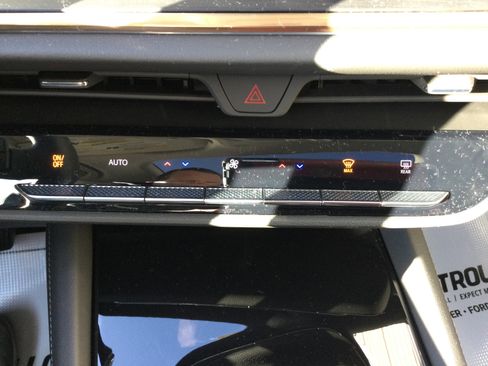 New 2026 Buick Envision Avenir image 13