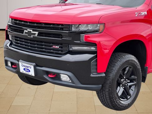 Used 2020 Chevrolet Silverado 1500 LT Trail Boss AWD/4WD image 37