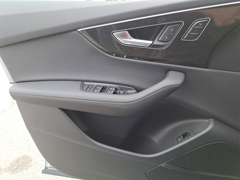 New 2026 Audi Q8 Premium Plus image 30