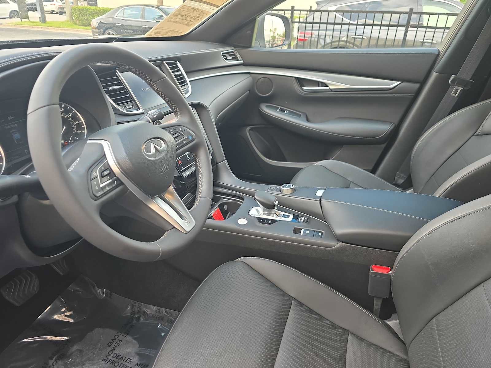 Used 2023 INFINITI QX55 Luxe w/ Cargo Package AWD/4WD image 16