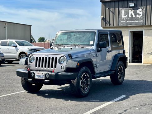 Used 2014 Jeep Wrangler Sport image 3