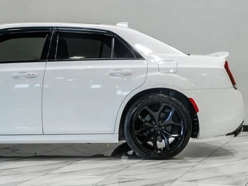 Used 2022 Chrysler 300 S w/ Comfort Group RWD image 19