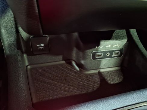 Used 2018 Dodge Durango GT w/ Premium Group AWD/4WD image 17
