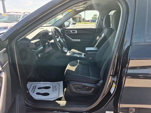 Used 2022 Ford Explorer XLT AWD/4WD image 17