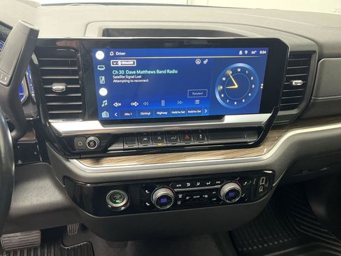 Certified 2022 Chevrolet Silverado 1500 LT AWD/4WD image 18