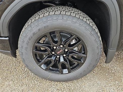 New 2026 GMC Sierra 1500 Elevation image 10