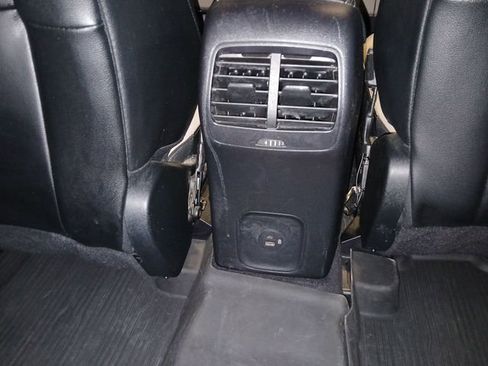 Certified 2020 Ford Escape Titanium AWD/4WD image 46