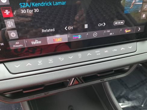 New 2025 Dodge Charger R/T w/ Sun & Sound Package image 20