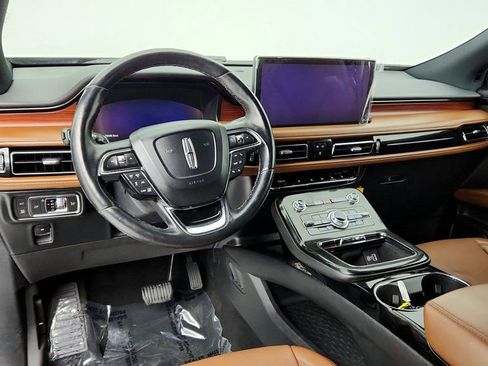 Used 2022 Lincoln Nautilus Reserve image 13