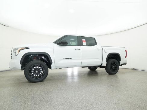 New 2026 Toyota Tundra Limited AWD/4WD image 4