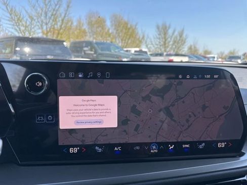 New 2026 Chevrolet Traverse LT image 24