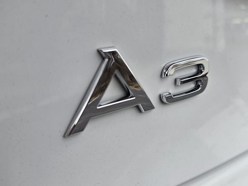Used 2018 Audi A3 2.0T Premium image 30