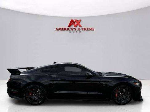 Used 2021 Ford Mustang Shelby GT500 w/ Carbon Fiber Track Pack RWD image 8