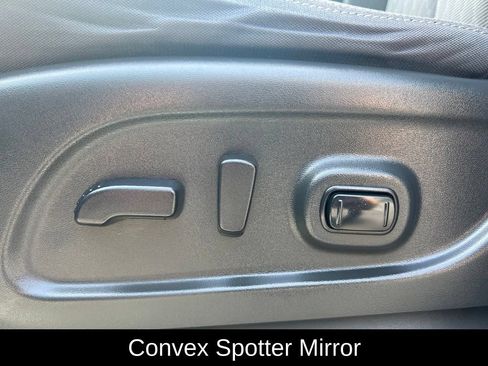 Used 2021 Nissan Titan SV w/ SV Convenience Package AWD/4WD image 26