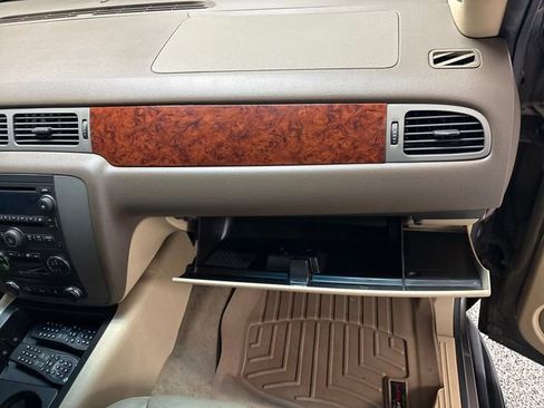 Used 2013 GMC Yukon SLT w/ SLT-2 Equipment Package image 20