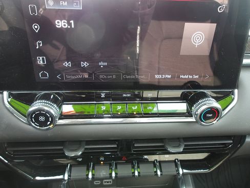 Certified 2023 GMC Canyon Elevation w/ Trailering Package image 17