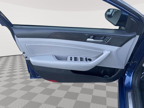Used 2018 Hyundai Sonata Limited FWD image 22