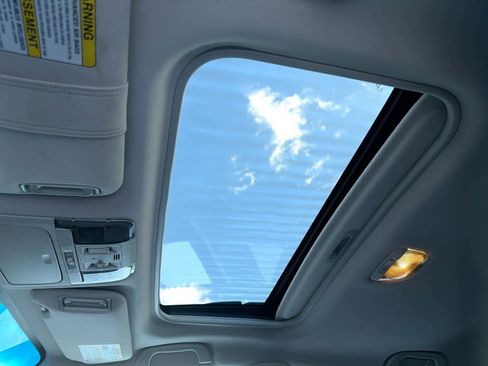 Used 2011 Subaru Outback 3.6R Limited w/ PWR Moonroof Pkg image 20