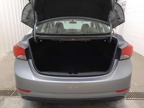 Used 2016 Hyundai Elantra Value Edition FWD image 29