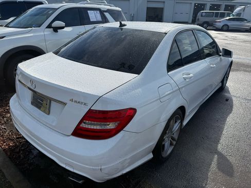 Used 2013 Mercedes-Benz C 300 Sport image 29