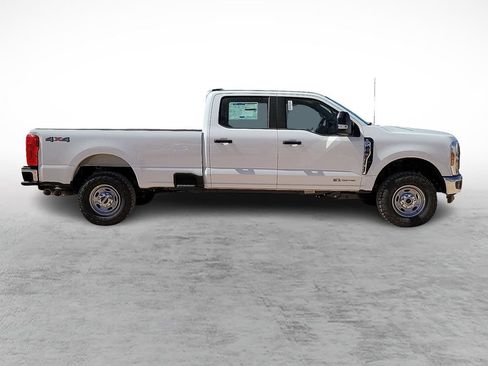 New 2026 Ford F250 XL w/ XL Off-Road Package AWD/4WD image 12