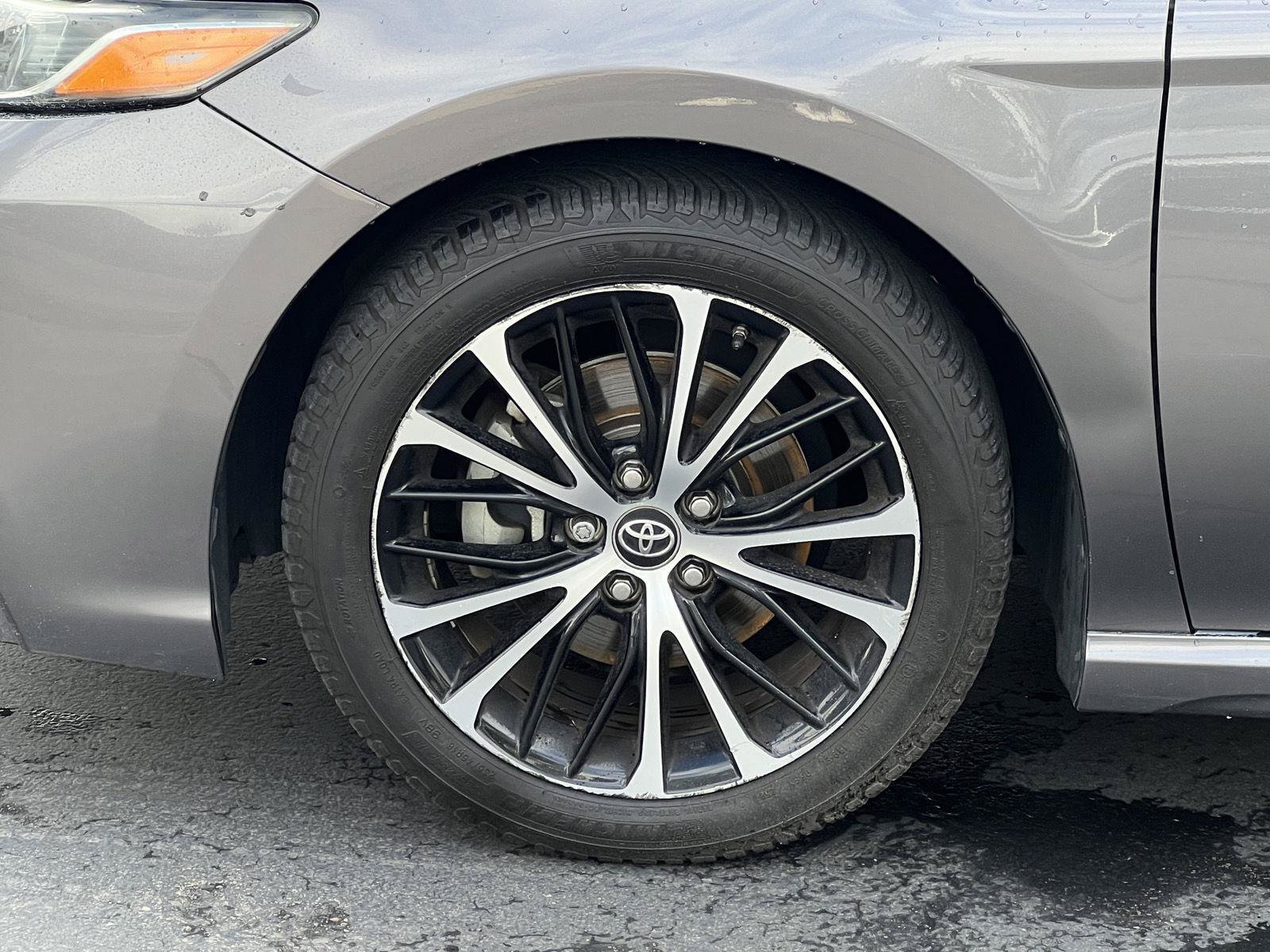 Used 2019 Toyota Camry SE w/ Audio Package FWD image 21