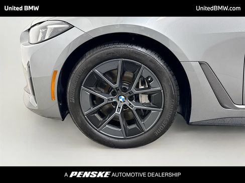 Used 2025 BMW i4 eDrive40 RWD image 2