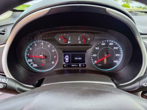 Used 2024 Chevrolet Malibu LT FWD image 15