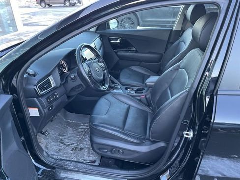 Used 2019 Kia Niro Touring image 5