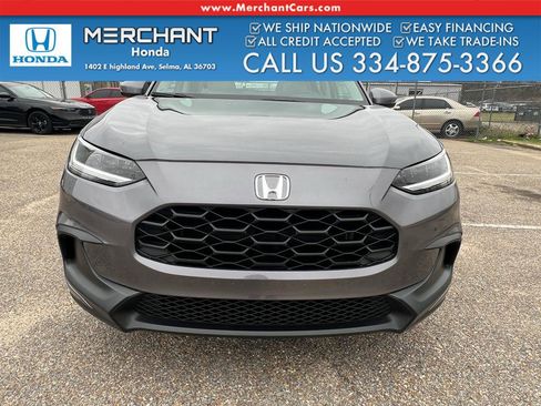 Used 2023 Honda HR-V LX image 2