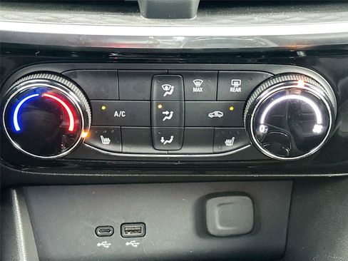 Used 2024 Buick Encore GX Sport Touring w/ Comfort Package image 16