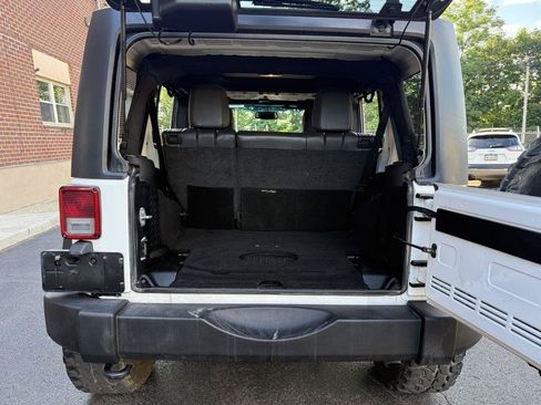 Used 2017 Jeep Wrangler Unlimited Sport w/ Quick Order Package 24S AWD/4WD image 25