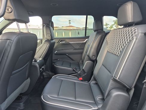 New 2026 GMC Acadia Denali w/ Super Cruise Package FWD image 27