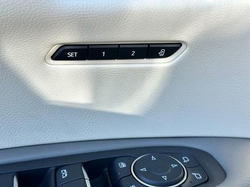 Used 2024 Cadillac XT6 Premium Luxury FWD image 19