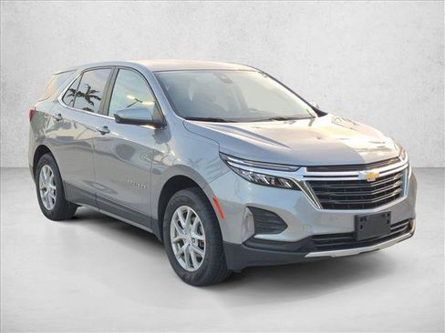 Used 2024 Chevrolet Equinox LT AWD/4WD image 3
