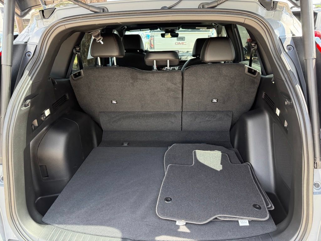 Certified 2026 Honda CR-V Sport Touring image 18