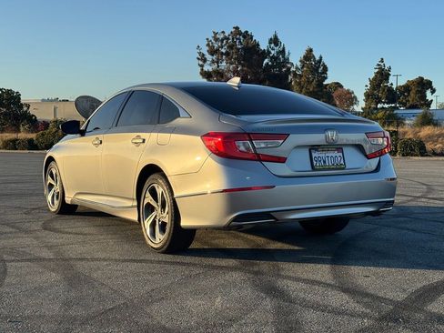 Used 2019 Honda Accord EX image 5