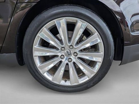 Used 2013 Lincoln MKS AWD image 23