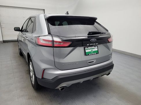 Used 2024 Ford Edge Titanium image 6