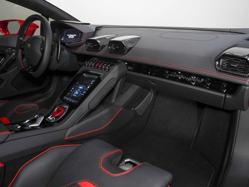 Used 2020 Lamborghini Huracan EVO RWD image 33