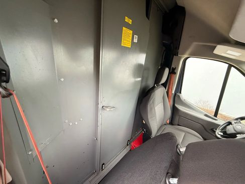 Used 2020 Ford Transit 250 148 High Roof Extended image 15