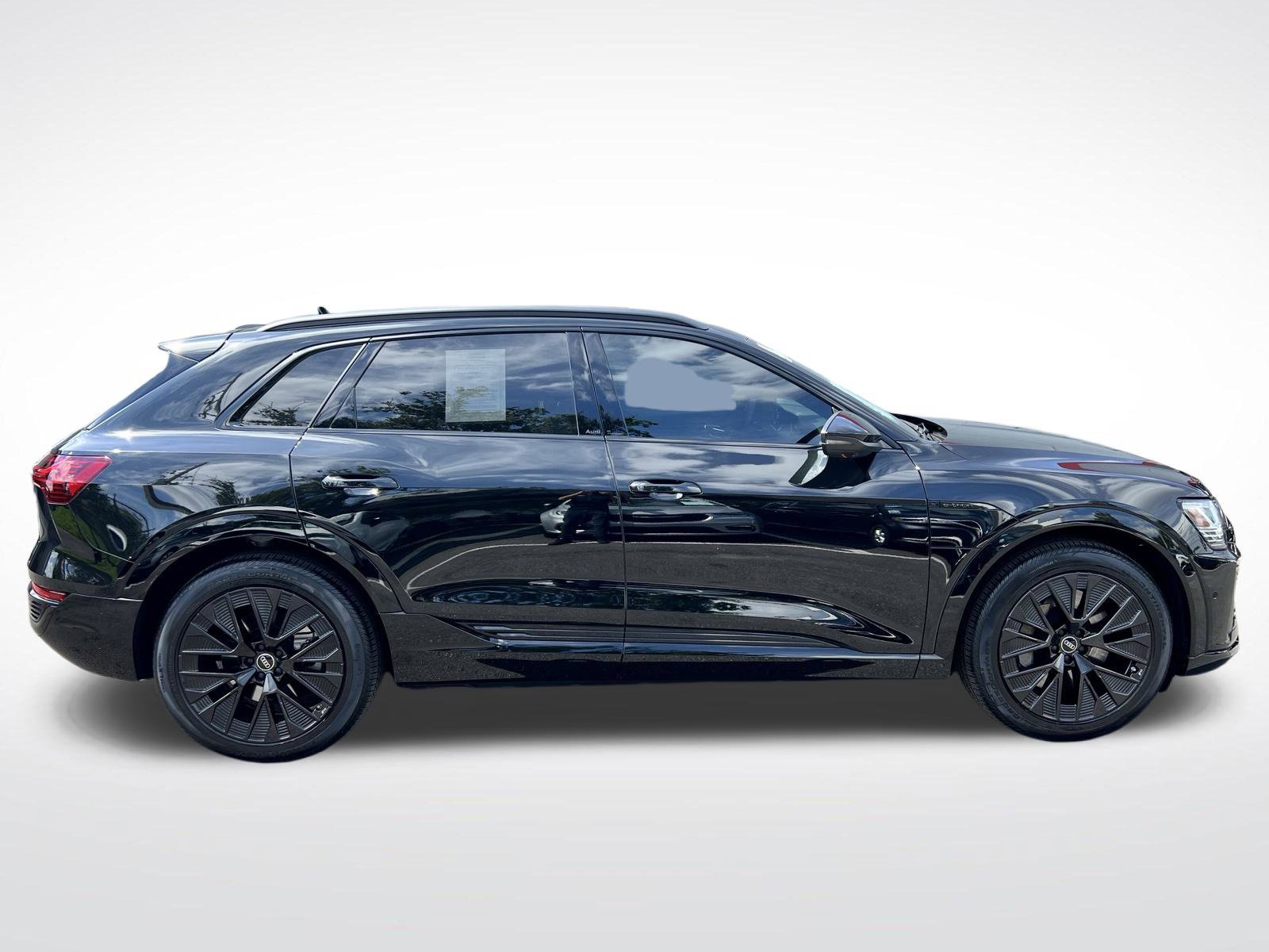 Used 2024 Audi Q8 e-tron Prestige w/ Prestige Package AWD/4WD image 10