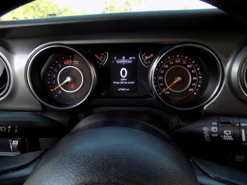 Certified 2023 Jeep Wrangler Sport AWD/4WD image 16