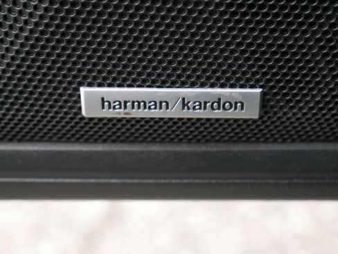 Used 2020 Subaru Outback Touring XT image 27