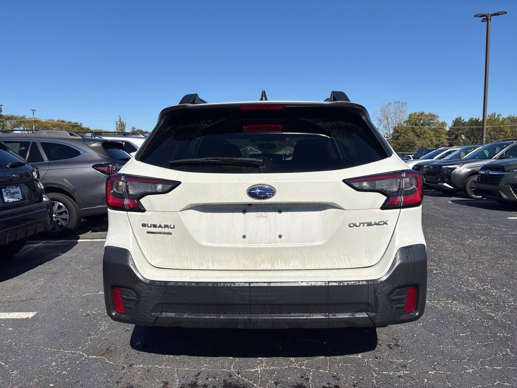 Certified 2022 Subaru Outback Premium AWD/4WD image 3