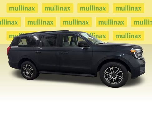 New 2025 Ford Expedition Max Active image 2