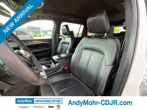 Used 2023 Jeep Grand Cherokee L Overland w/ Rear Seat Video Group I AWD/4WD image 12