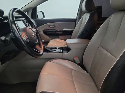 Used 2020 Kia Sedona SX image 17