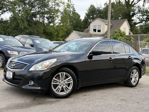 Used 2010 INFINITI G37 x Sedan w/ Premium Pkg AWD/4WD image 2