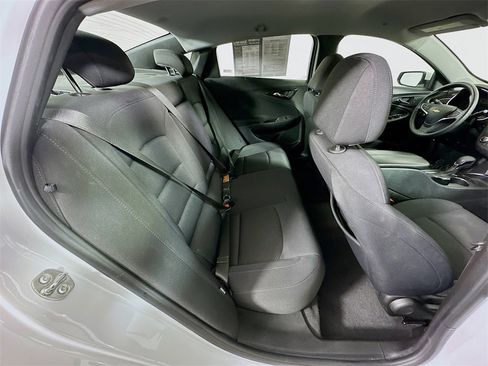 Used 2024 Chevrolet Malibu LT image 10